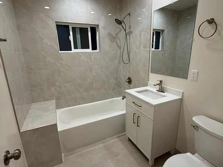 378 W Wilson Ave — Photo 14
