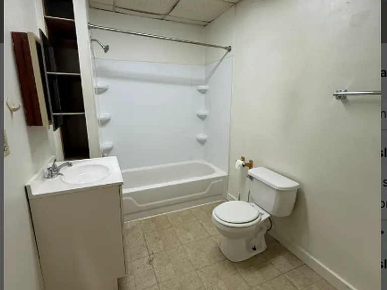 446 McKean Ave — Photo 15