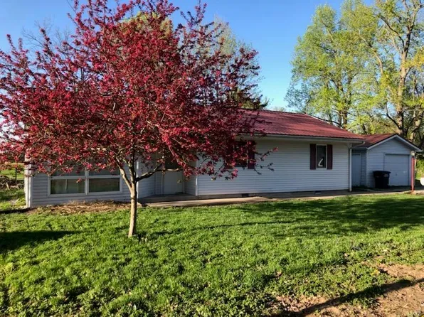213 S Giant City Rd, Carbondale, IL 62902