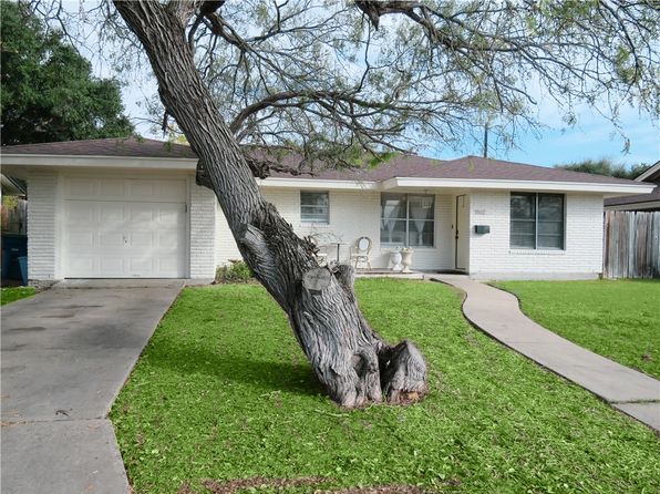 1502 Denver St, Portland, TX 78374