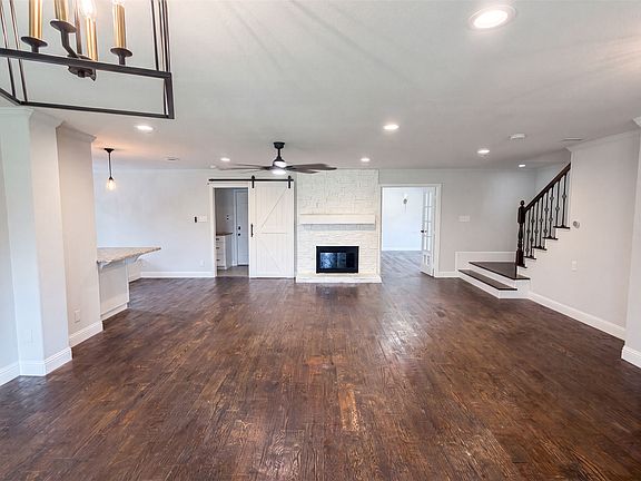 3rd image of 3308 Brookhaven Club Dr