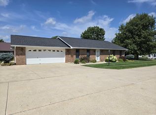 1204 Royale Dr, North Manchester, IN 46962