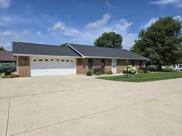 1204 Royale Dr, North Manchester, IN 46962