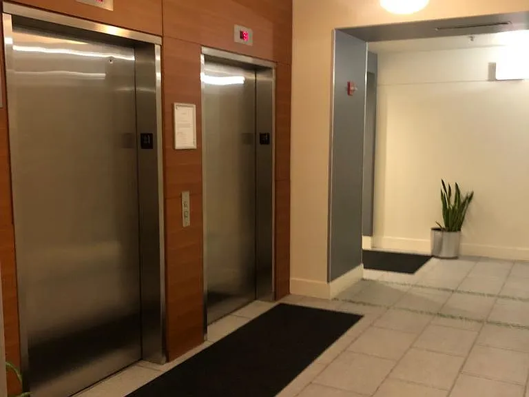 1200 W Monroe St #420 — Photo 17