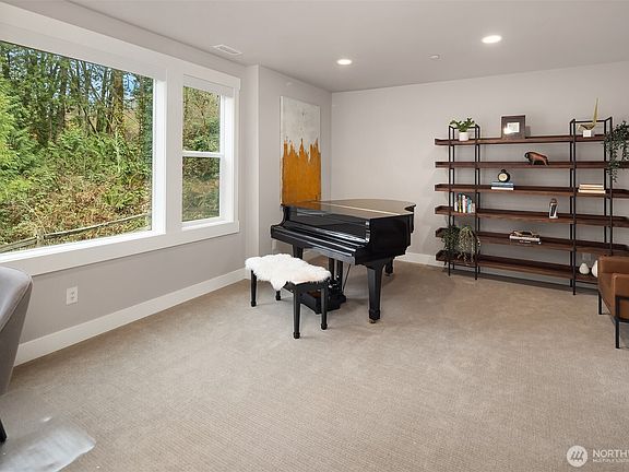 3rd image of 3817 163rd Avenue SE