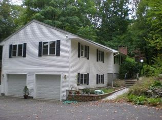 59 Granite St, Hopkinton, MA 01748