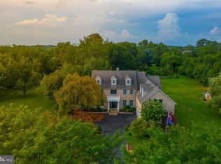 8 Carney Way, Hamilton, NJ 08620