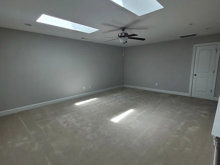 503 Chariot Sq — Photo 11