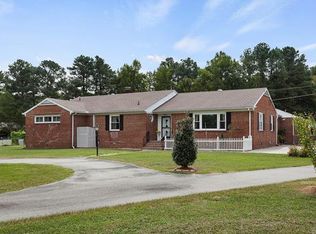 1807 Old Williamsburg Rd, Sandston, VA 23150