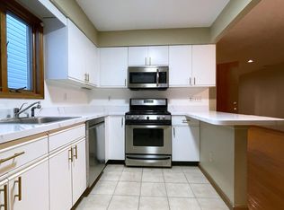 106 Laidlaw Ave FLOOR 2, Jersey City, NJ 07306