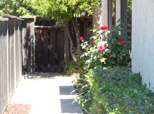 1802 Esquire Gln, Escondido, CA 92029