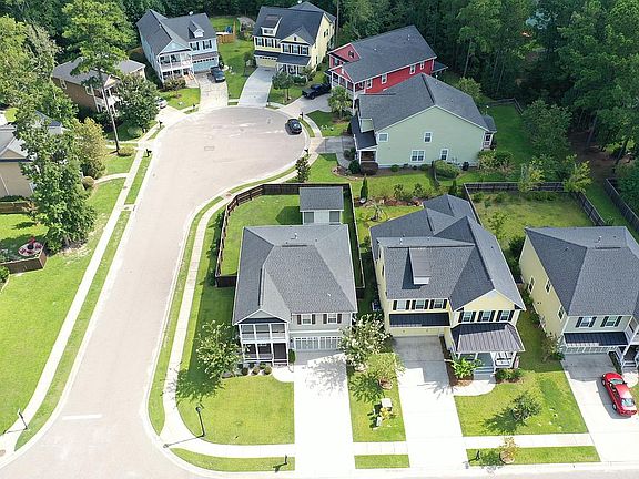 4th image of 321 Brick Kiln Dr