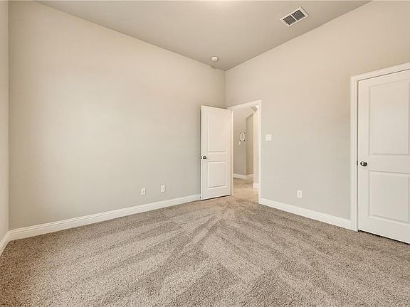 5th image of 1208 Mae St