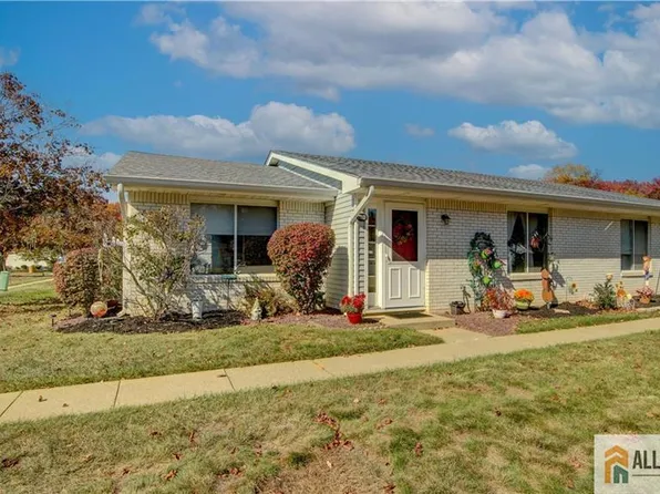 771 Spirea Plz, Monroe Township, NJ 08831