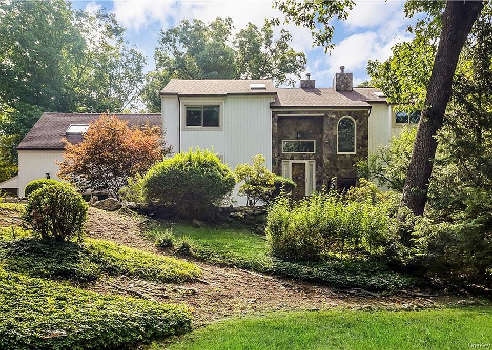 1st image of 41 Brett Ln