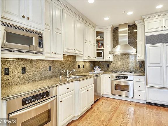 5th image of 1519 N Colonial Ct