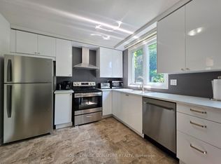 12 Lacewood Cres, Toronto, ON M3A 2Z4