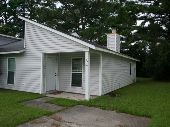 115 Village Cir