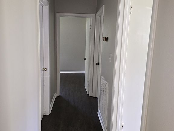 5th image of 2125 Lynn Rd NW