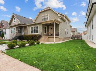 6316 W Warwick Ave, Chicago, IL 60634