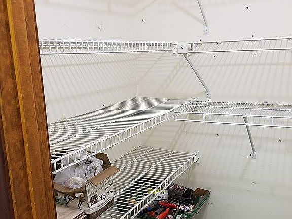 5th image of 502 Twin Circle Dr