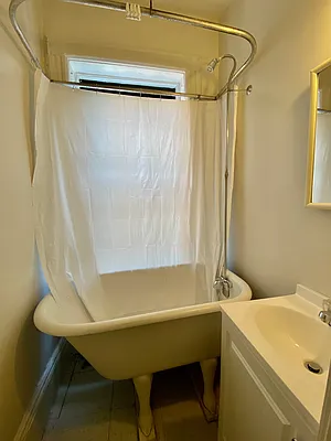 Rented by CMV Realty Inc. | media 9