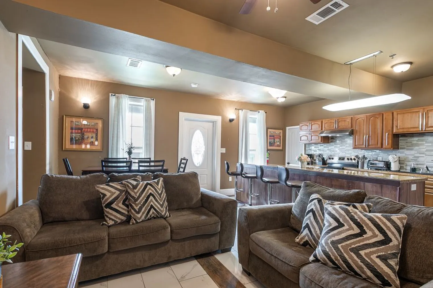 3 bed, 2.0 bath, 1797 sqft, $7,337 — Photo 1