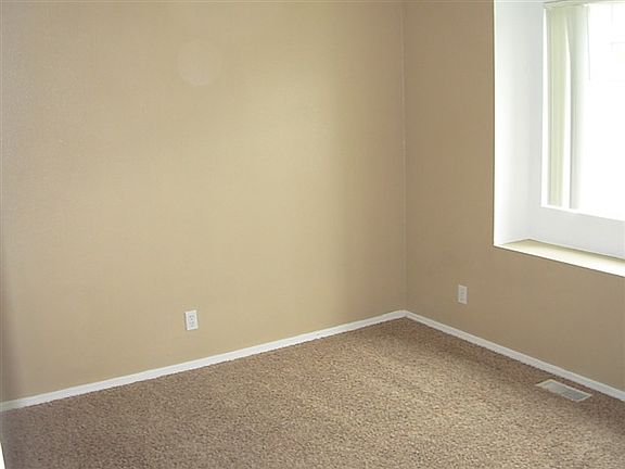 3rd image of 507-509 10th Ave N