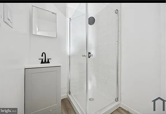 7015 Saybrook Ave — Photo 8