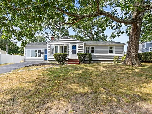 2nd image of 147 Moccasin Dr