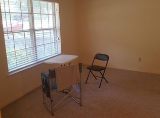 2113 Woodoak Dr, Irving, TX 75060