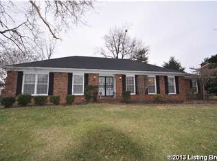 8203 Camberley Dr, Hurstbourne, KY 40222