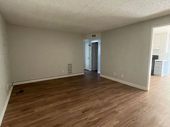 2nd image of 1418 S Crowe St Unit 20