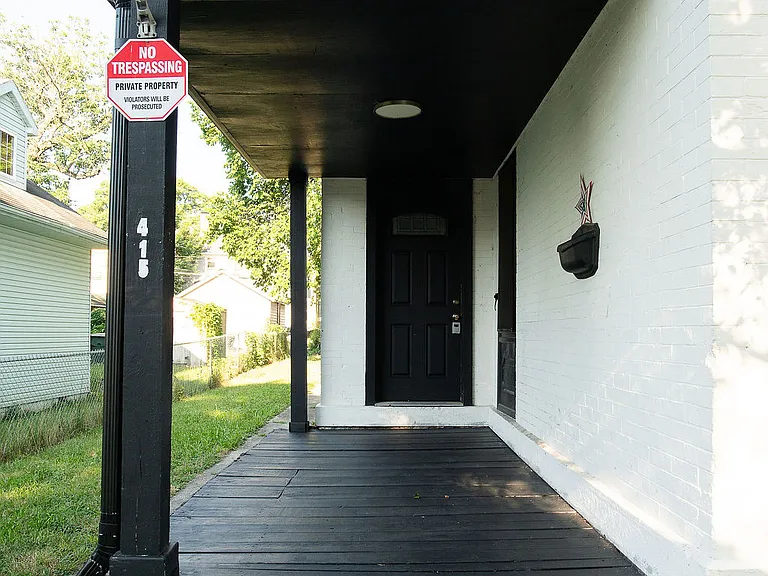 415 Brightwood Ave — Photo 2