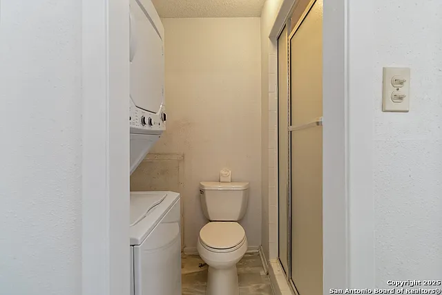 2676 Woodcrest Dr — Photo 15