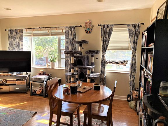4th image of 6931-2 Clifton Ave