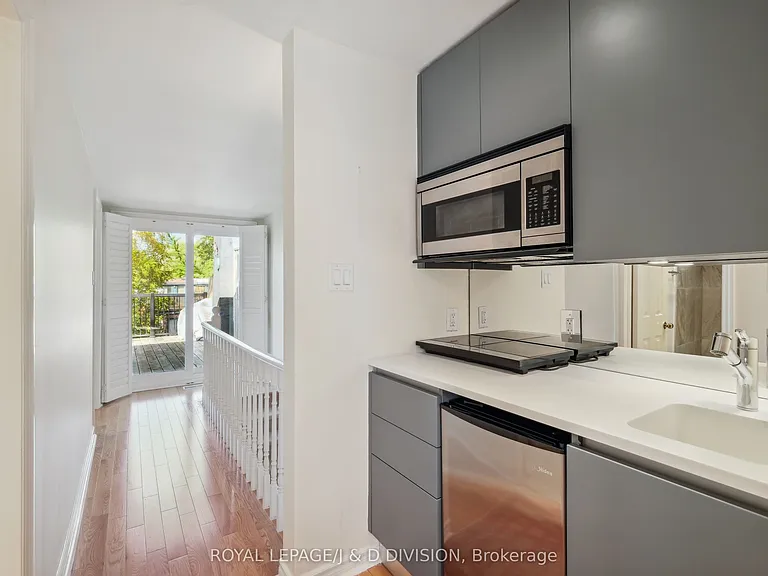 88 Asquith Ave — Photo 24