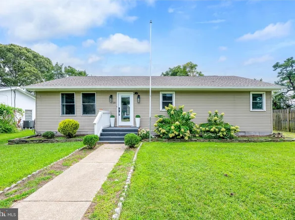 110 Paynter Ln, Rehoboth Beach, DE 19971