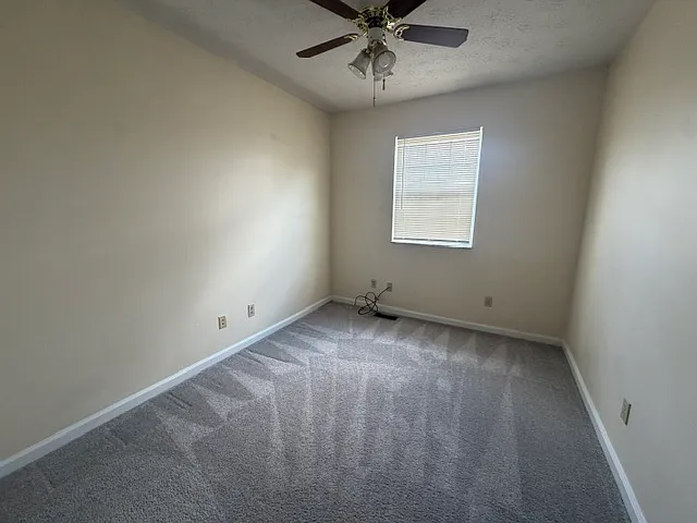Sleepy Hollow Townhomes — Photo 47