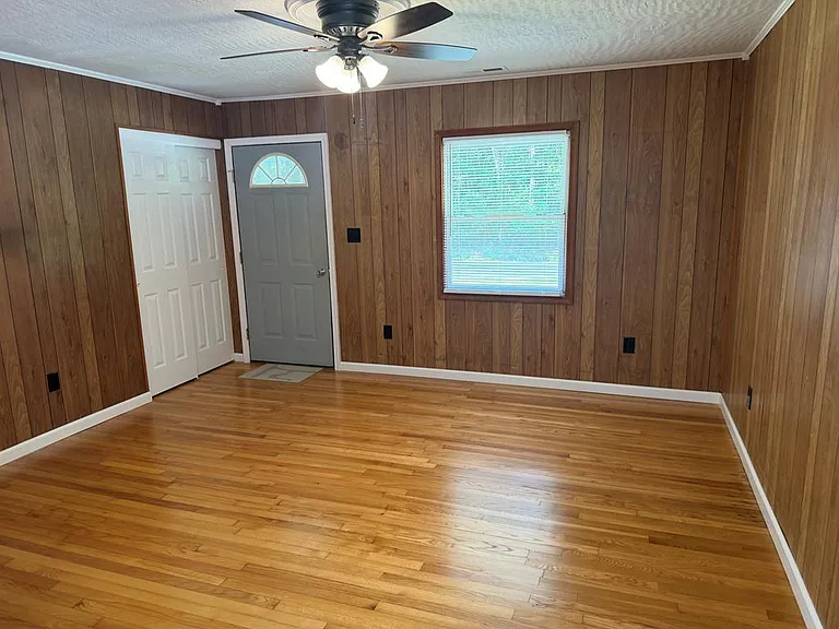 17325 Savage St — Photo 8