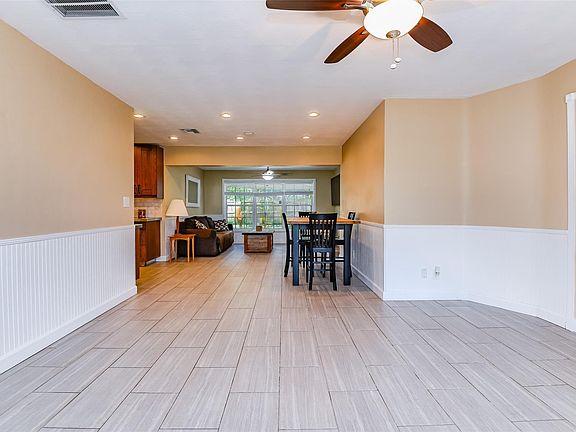 4th image of 3525 SW 15th Street