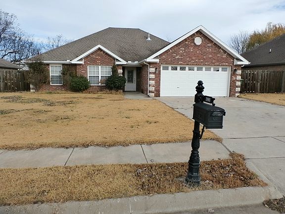 4th image of 3901 W Amour Dr
