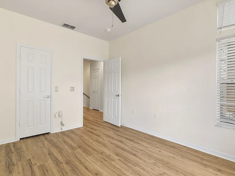 7565 Plantation Cir — Photo 23