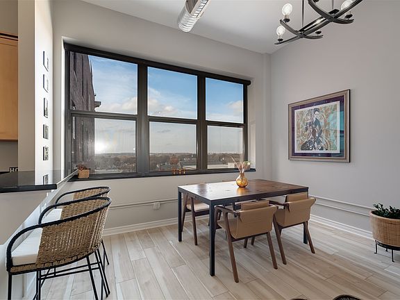 5th image of 212 N Center St Unit 503