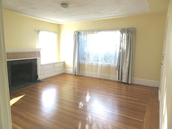 Livingroom from hall, evening light July '20