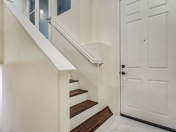 4th image of 8893 Promenade North Pl