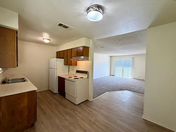 1717 Bramble Place, 1717 Bramble Pl #1717/4, Redding, CA 96002