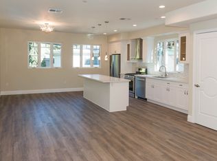 3698 1/2 Fredonia Dr, Los Angeles, CA 90068
