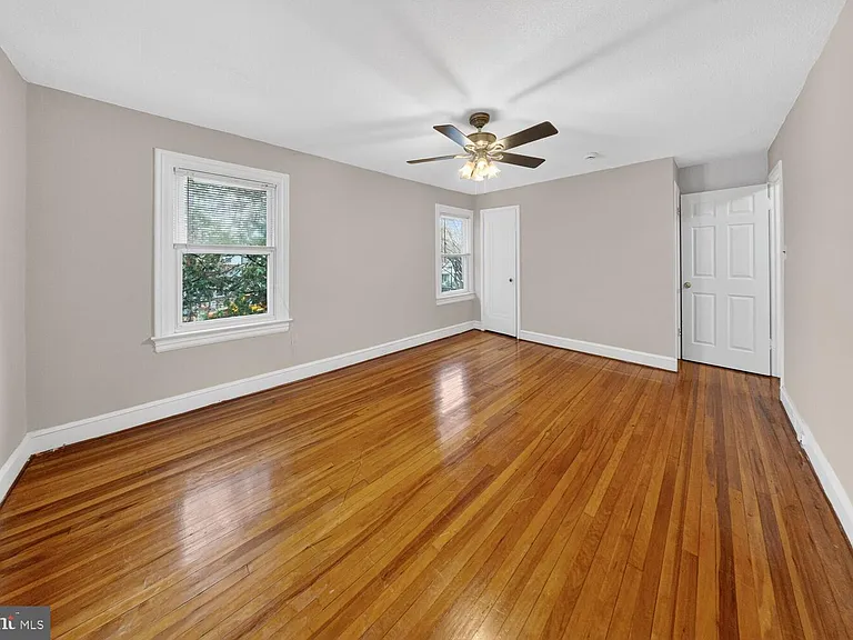 1353 Kennedy St NW — Photo 13
