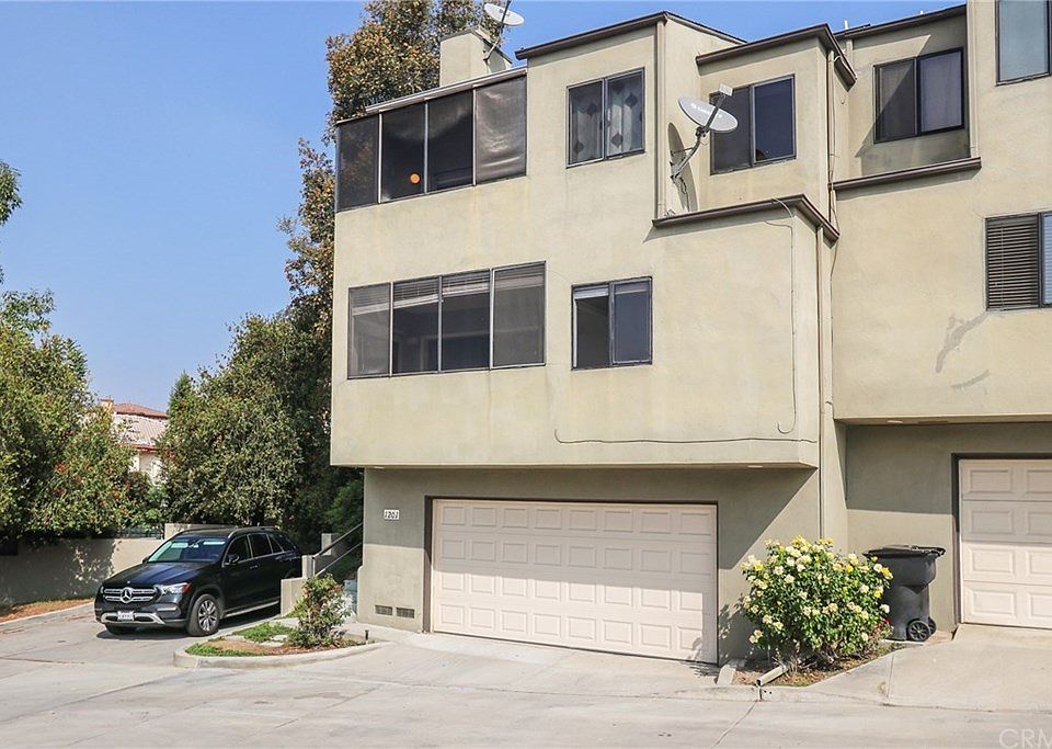 1st image of 1201 Tina Ln